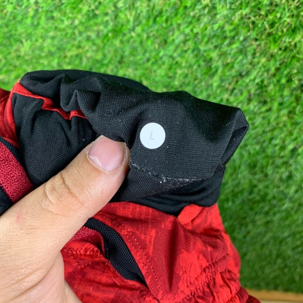 Lululemon Pace Breaker 9 Inch Shorts Mens L Red lined camo jungle - Picture 9 of 9